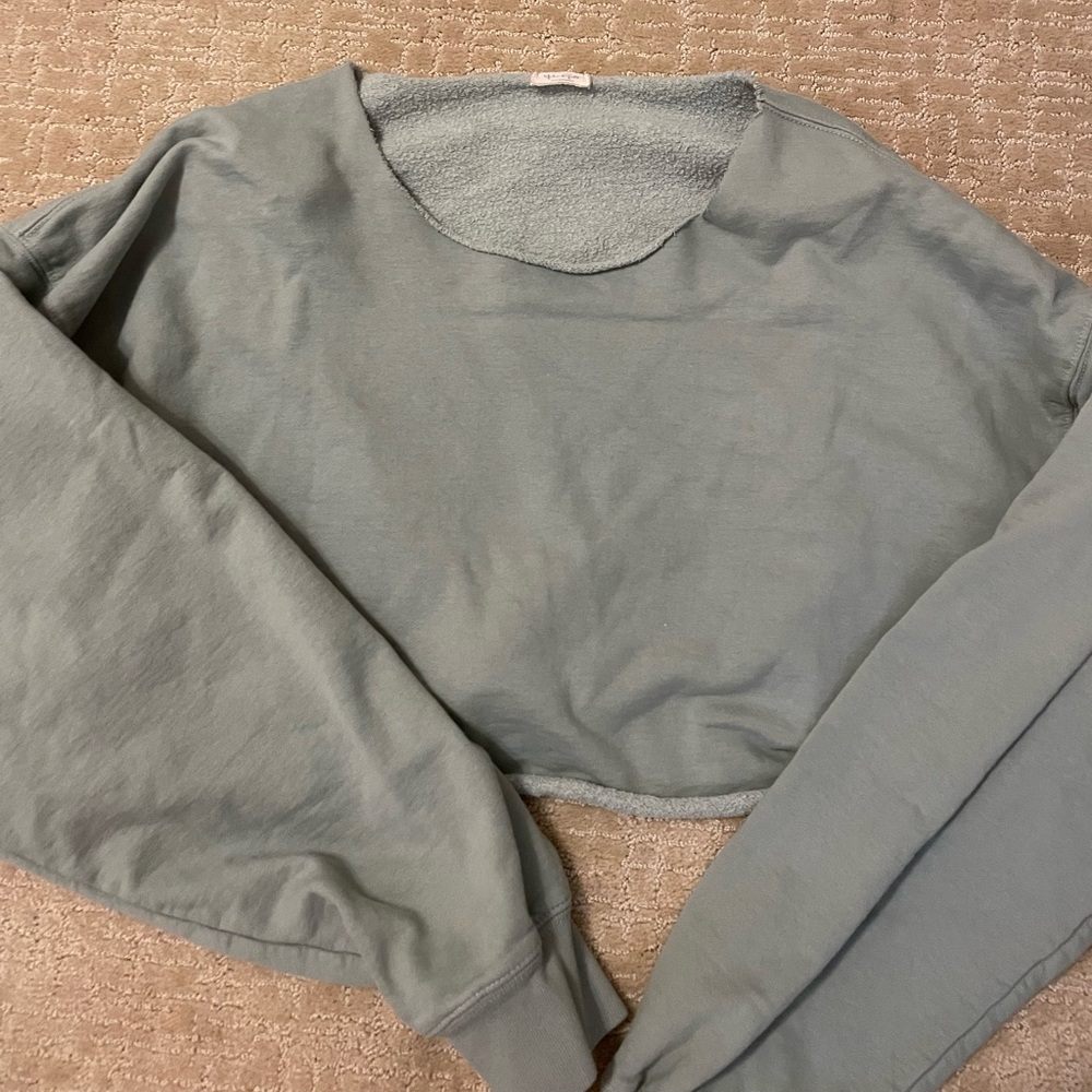 Brandy Melville/John Galt Cropped Raw Hem Crewneck Sweatshirt Top - Green